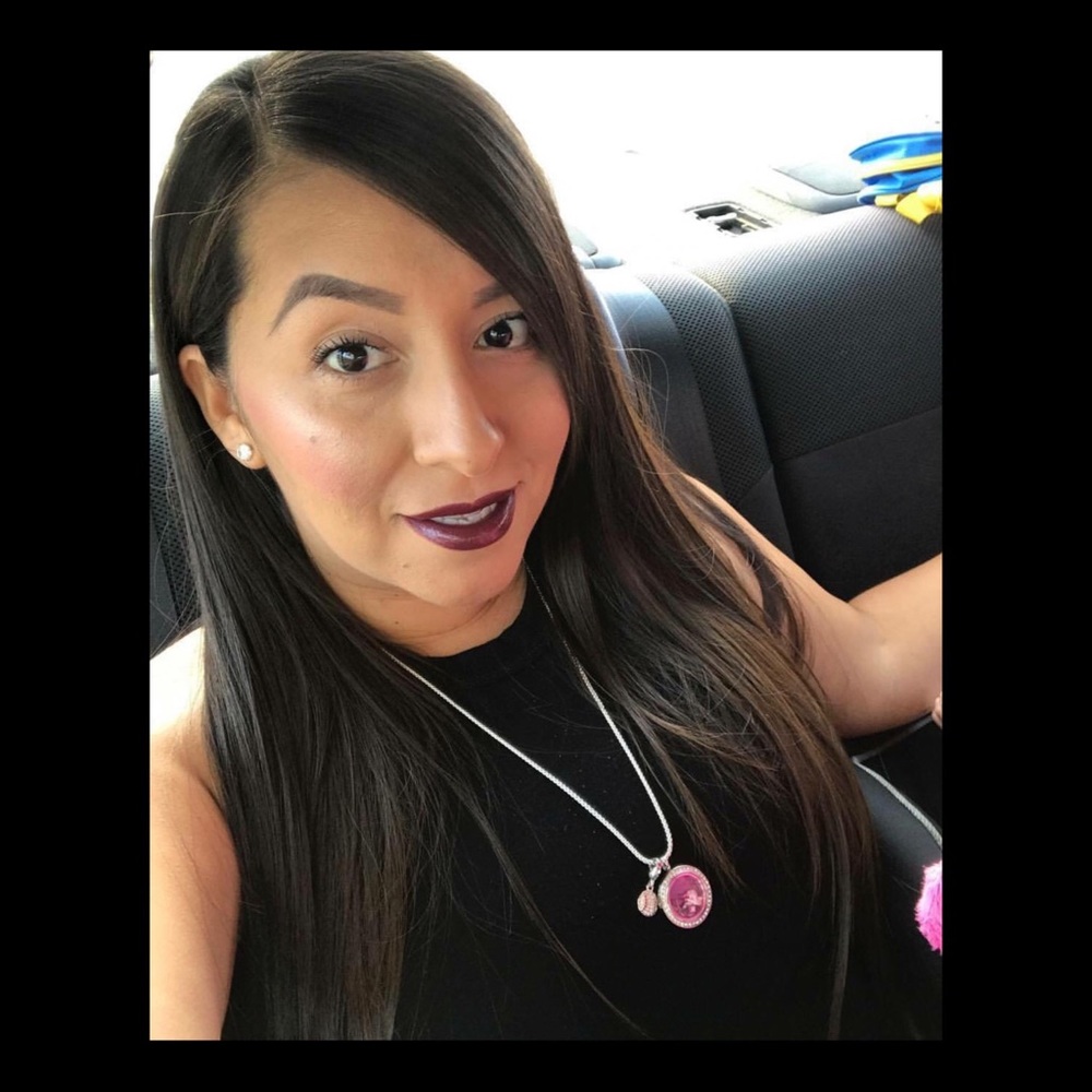 Meet your Posher, Crystal
